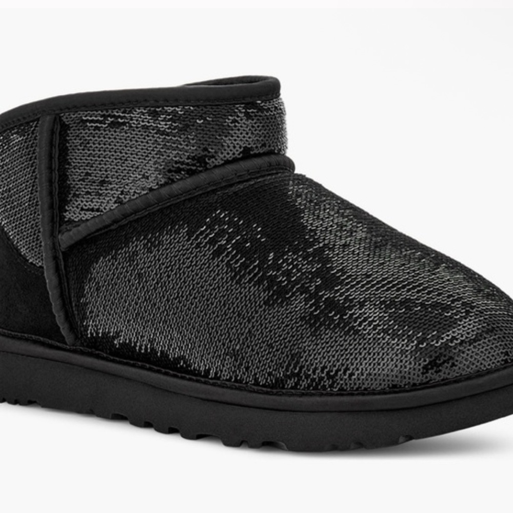 NEW UGG Classic Ultra Mini Mirror Ball Boot Women's Black  Sequins Size 6
